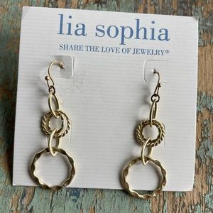 Gold dangling earrings